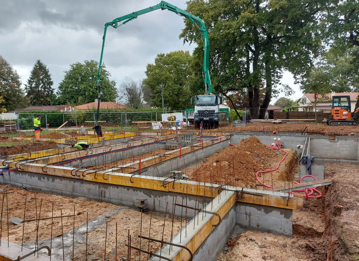 Réalisation de construction de maison par CGB Batiment 17, maçon à Rétaud