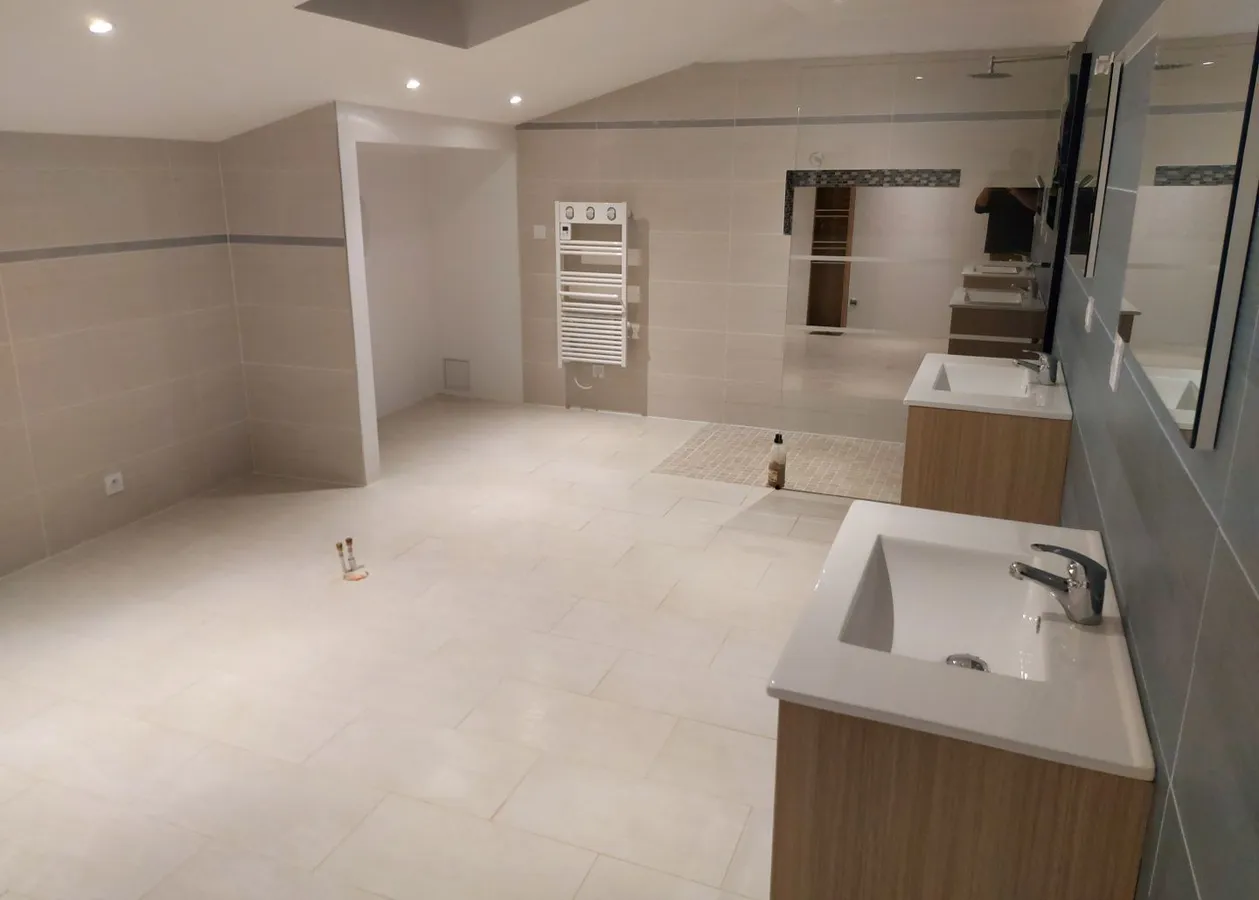 Réalisation de rénovation par CGB Batiment 17, maçon à Rétaud